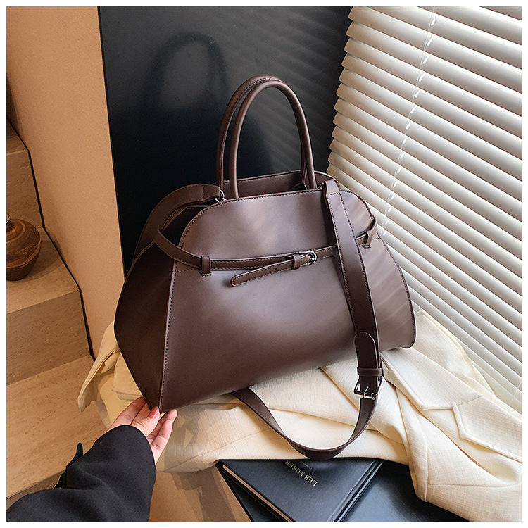 Hollis Relaxed Tote, coffee in hand